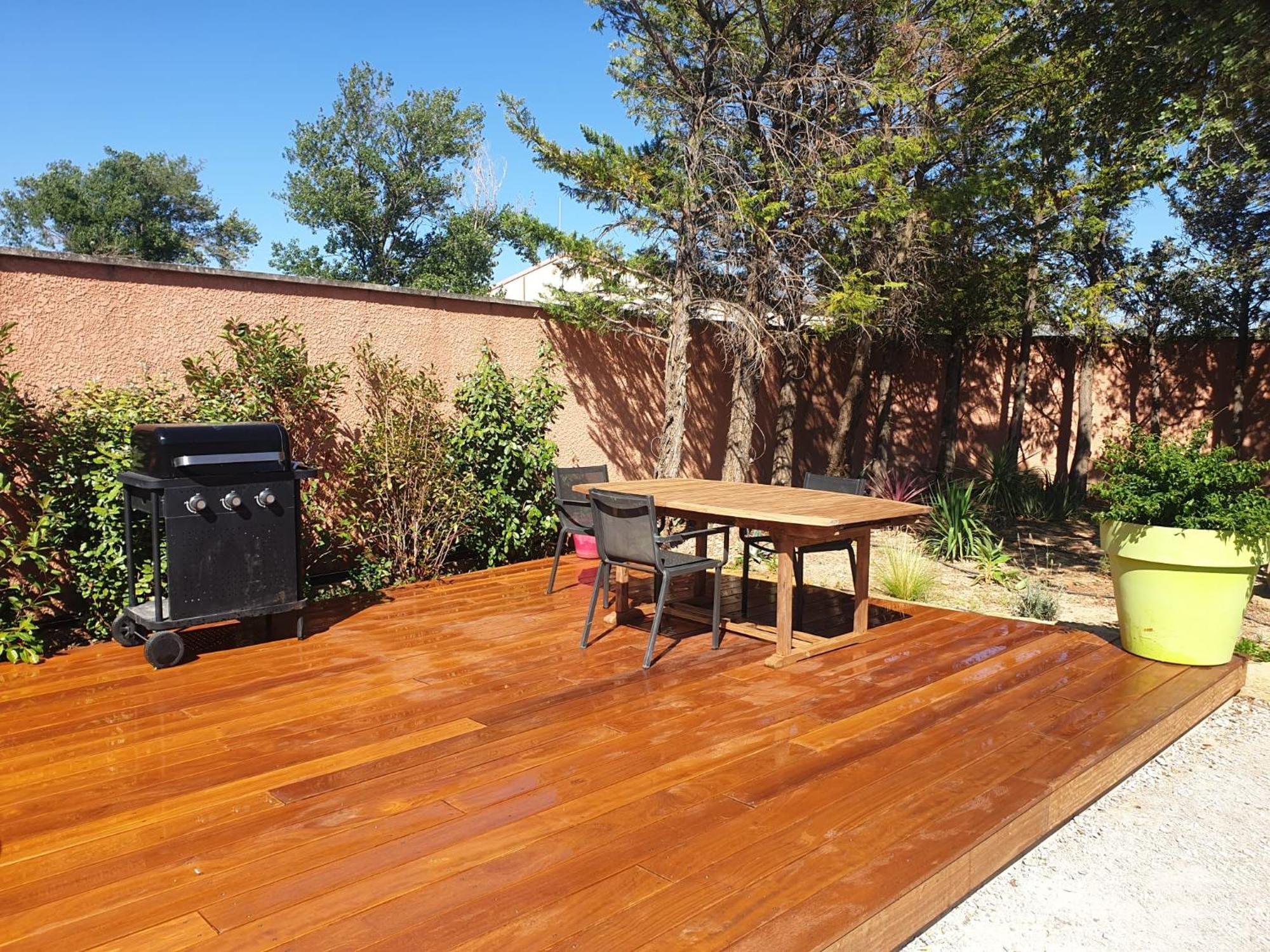 Villa Location Independante Au Coeur Des Alpilles Pour 2 Personnes Avec Jacuzzi à Aureille Extérieur photo